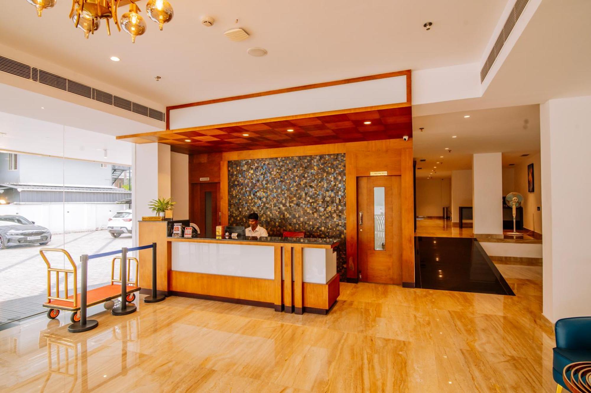 Hotel Seven Lights Kochi Exteriér fotografie
